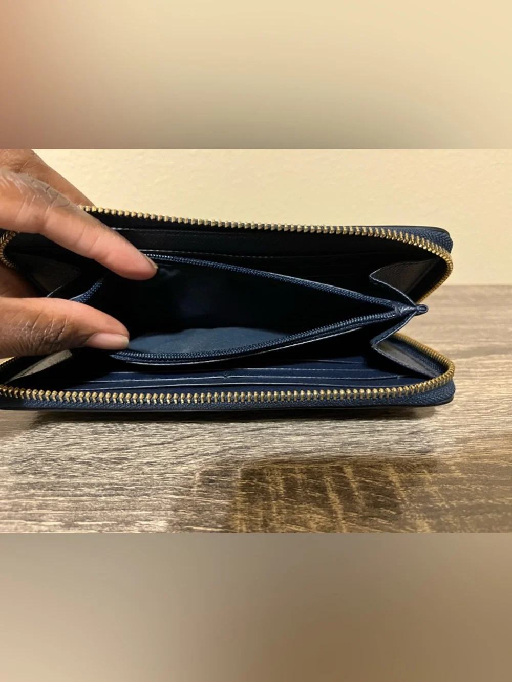 Coach Accordion Zip Wallet Midnight Blue - Picture 11 of 12